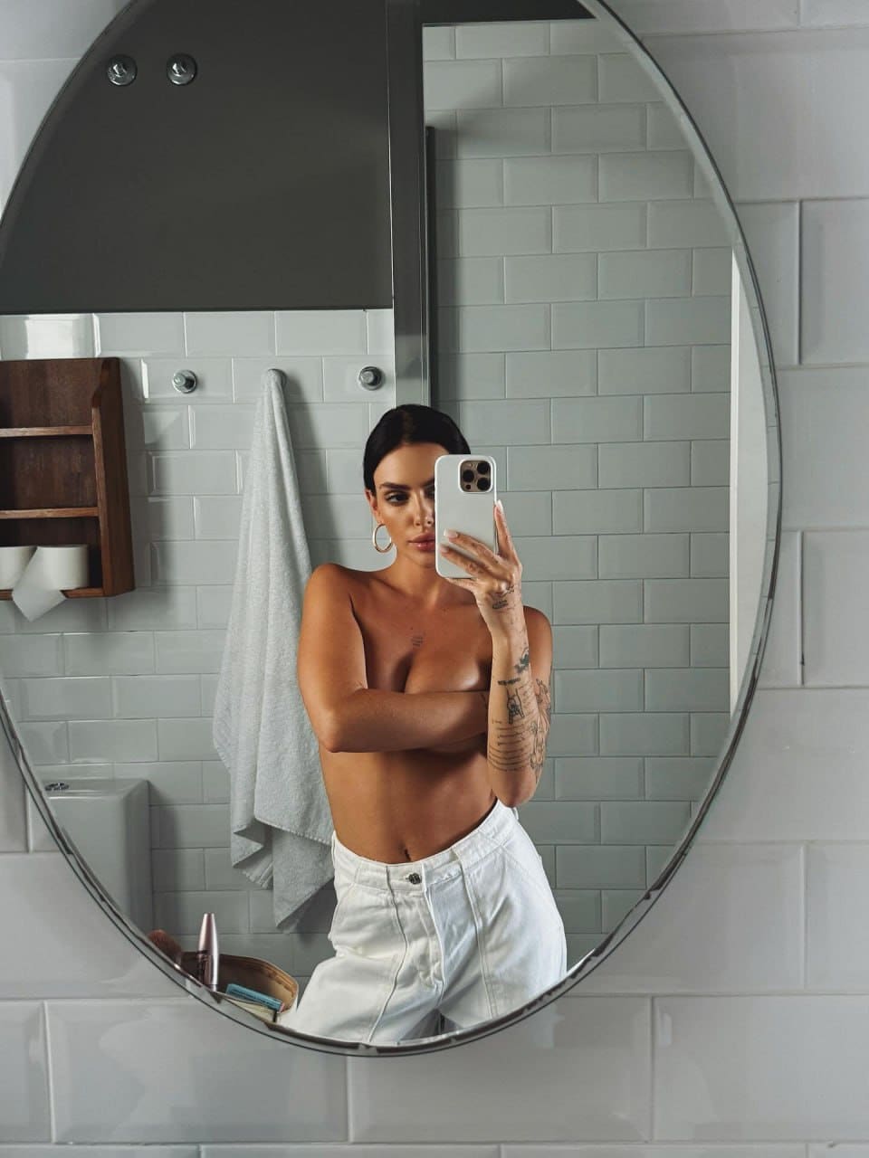 Camilla — photo 3