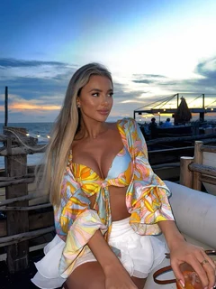 Angela escort in Hong Kong