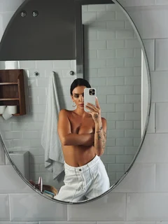 Camilla escort in Hong Kong