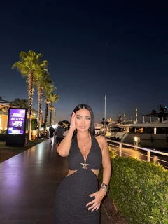 Lorraine escort in Hong Kong
