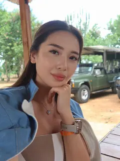 Nazym escort in Hong Kong