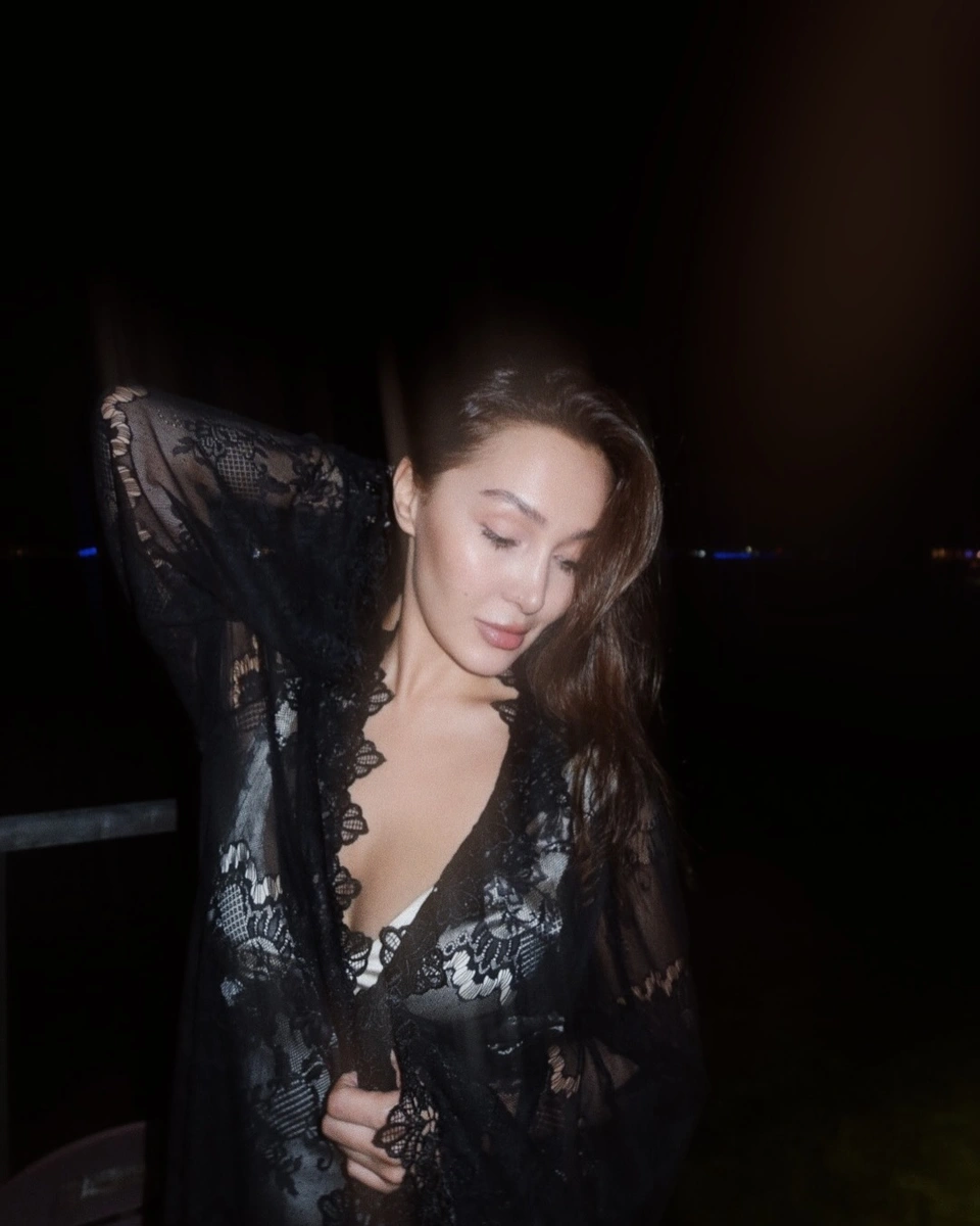 Nursaule escort in Hong Kong
