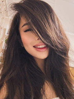 Sholpan escort in Hong Kong